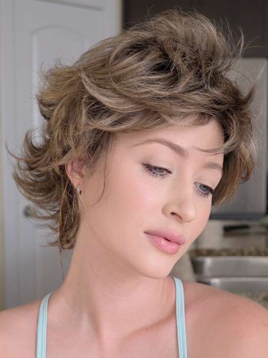 Alyssa Petite | Synthetic Wig (Basic Cap)